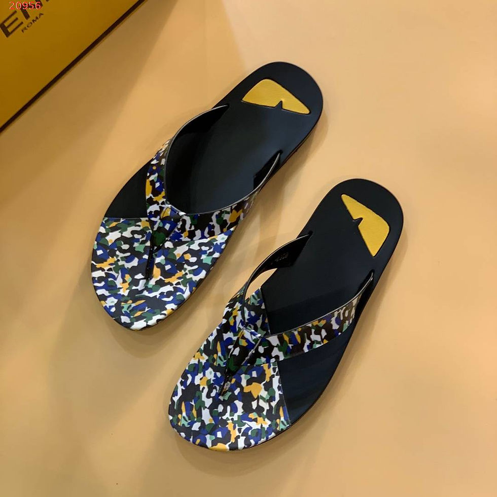 Thumbnail: FENDI Leather Slippers