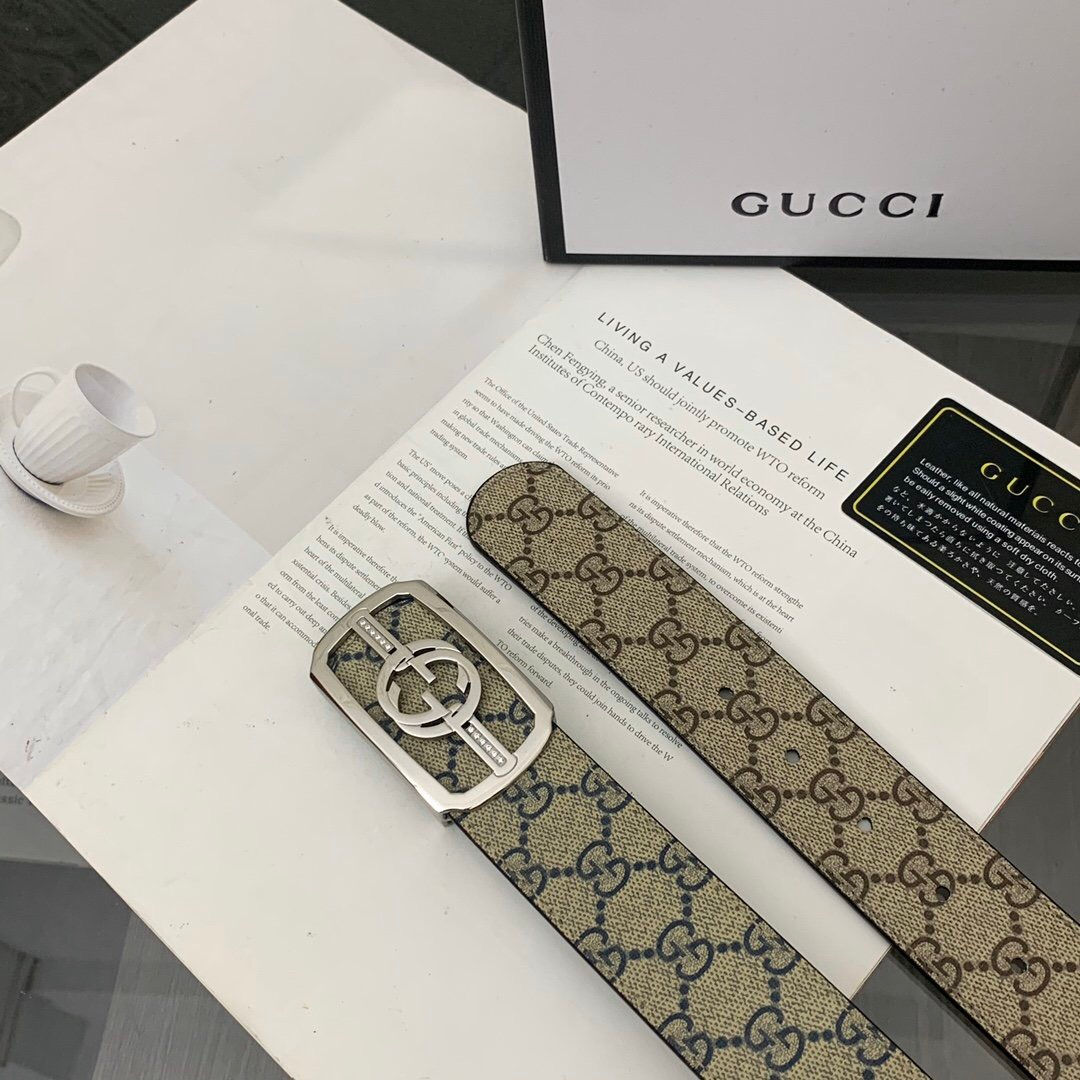 Gucci GG Silver Hardware Belt 
