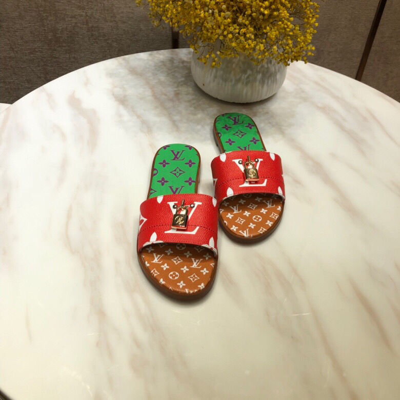 Thumbnail: LOUIS VUITTON Leather Slippers