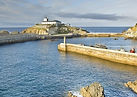 Faro de Tapia de Casariego junto al mar Cantábrico, uno de los lugares más emblemáticos del occidente asturiano.