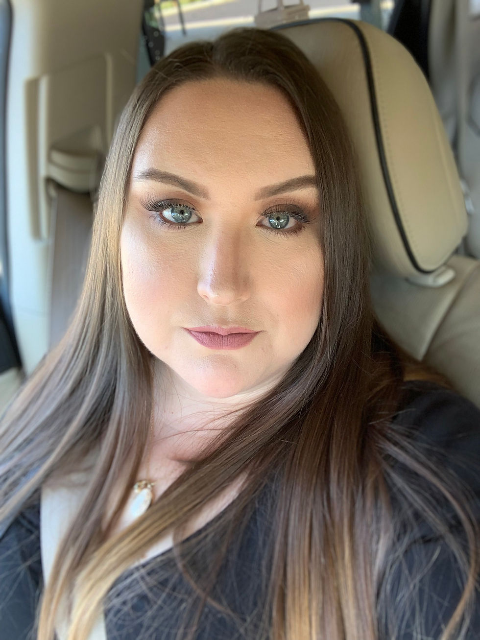Portrait of Luna Noelle, dark romance and dark romantasy author