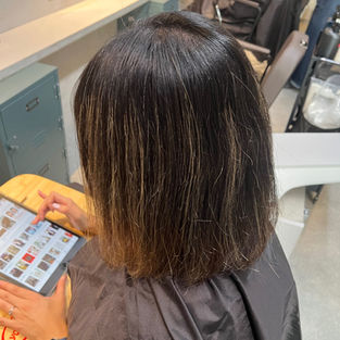 ようやく辿り着いた、理想の極細地毛ハイライト