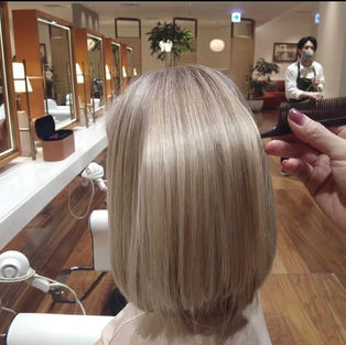 白髪ぼかしハイライトについて　メリットデメリット編