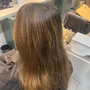 海外在住でも安心な白髪ぼかしハイライト