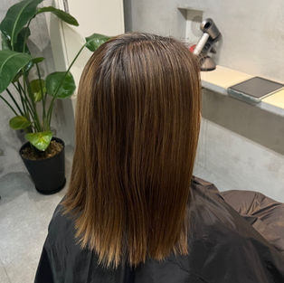 今までハイライト×ワンカラー今日から地毛ハイライト