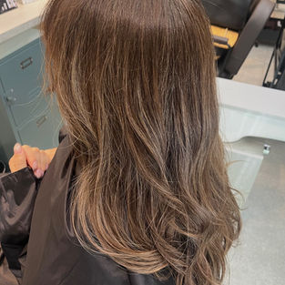 東京から定期的にハイライトを入れにご来店