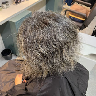 癖毛と相性抜群　白髪活かし地毛ハイライト