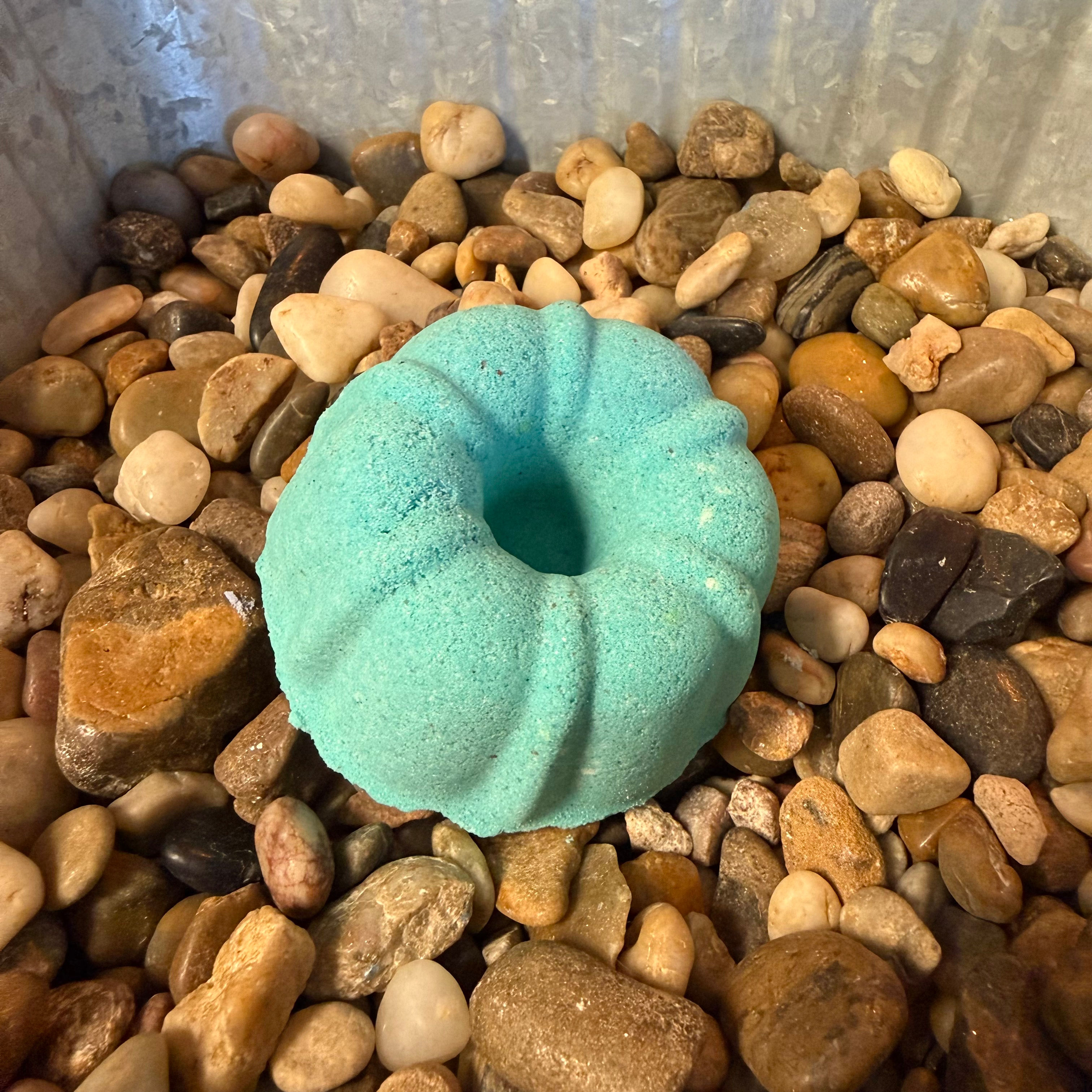 Minted Oasis Bath Bomb