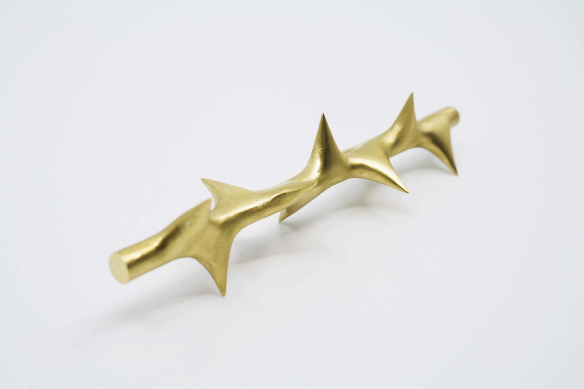 Sculpture d'épine en bronze.