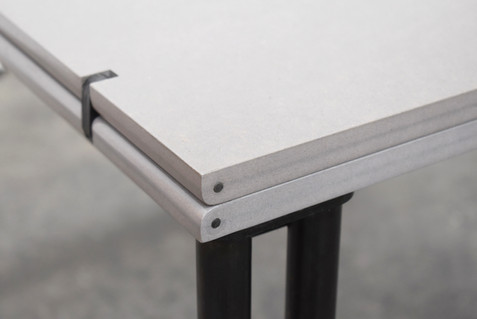 OPI, la table déployable signée NOUE