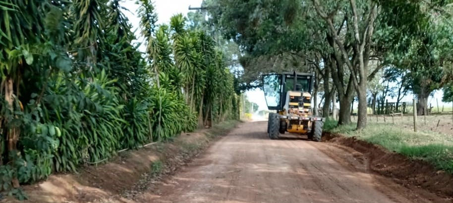 Manutenção de estradas vicinais vai de investimento público a iniciativas de proprietários 