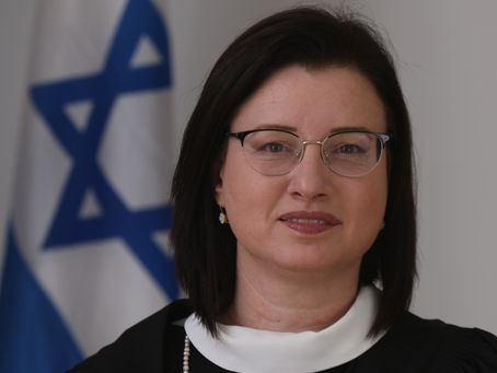 פסק דין: שני האחים עברו לגור עם אביהם, האם תשלם עבורם מדי חודש 2,800 שקל