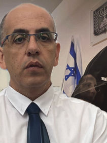 עובד בחברת אופטיקה תבע את מעסיקתו - ויפוצה ב־280 אלף שקל