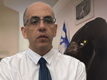 עובד בחברת אופטיקה תבע את מעסיקתו - ויפוצה ב־280 אלף שקל