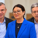 אסתר חיות: ספרו של גורלי מנתח את הדרך שהובילה את ישראל "אל סף התהום"