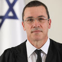 אקדח פלפל ושוד בדירה: הסיפור שהחל בשירותי מין והסתיים בעבודות שירות