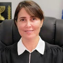 הדיינת באפי תם מוכיחה: הציבור ראוי לשופטים כאלה בבית המשפט