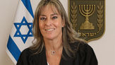טען כי רו"ח ועורך דין סייעו לנשל אותו מנכסים - מה קבע בית המשפט?