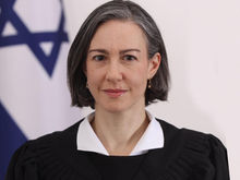 קיבל שיחת טלפון על ביטול עבודתו באינטל, חש כאבים בחזה ואושפז לצנתור