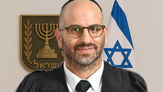 ענקית התקשורת בזק תובעת 1,200 שקל מאישה בת 47 - יתומה עם תסמונת דאון