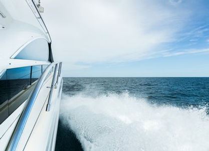 yacht_boatonocean_shutterstock.jpg__460x