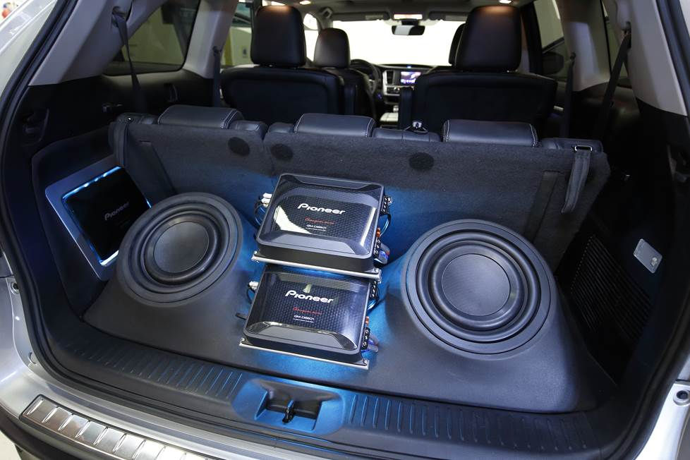 Car subwoofer for deep bass