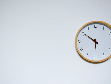 ALGUMAS CONSIDERAÇÕES SOBRE O TEMPO EM QUARENTENA