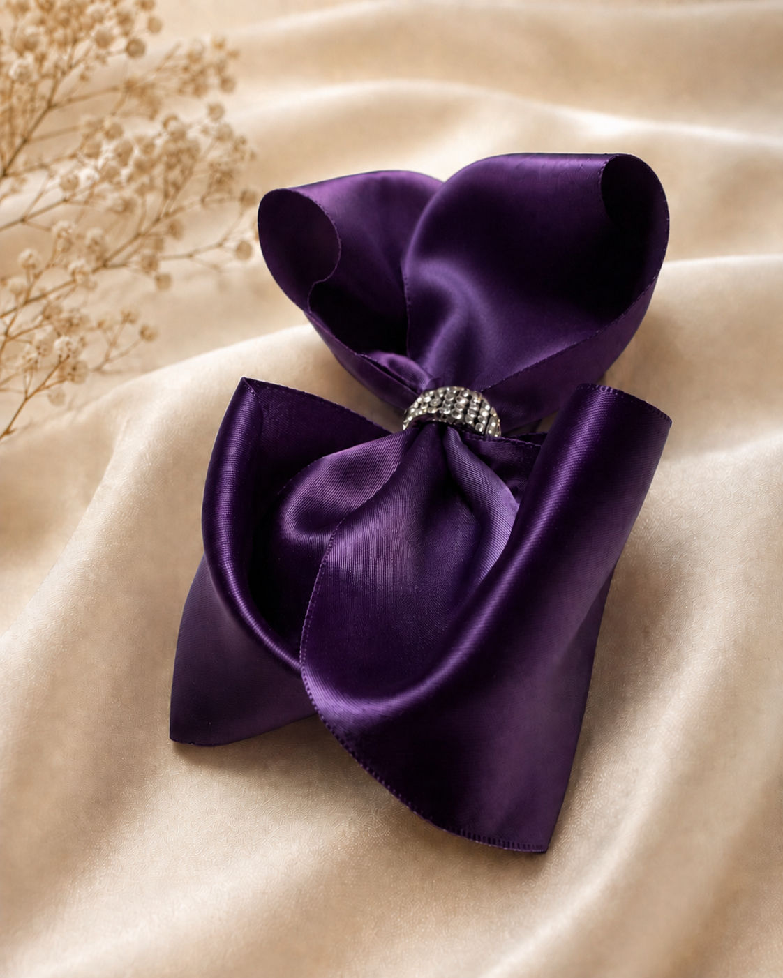 The Rhinestone Everly Bow