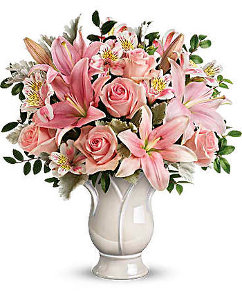 Teleflora's Soft And Tender Bouquet