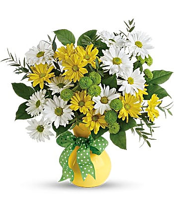Teleflora's Daisies And Dots Bouquet