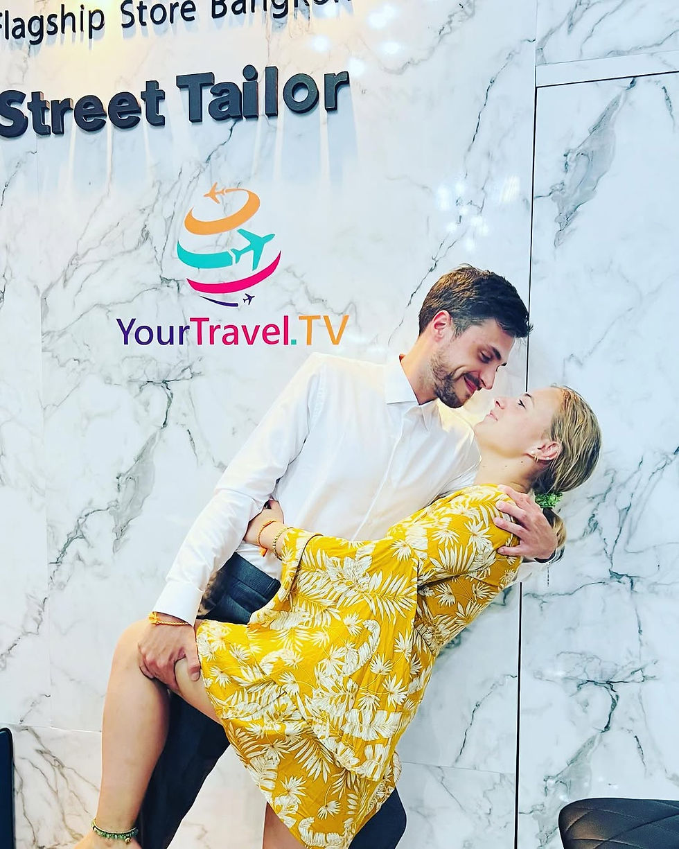 Among the stars came these beautiful couple all the way from France 🇫🇷