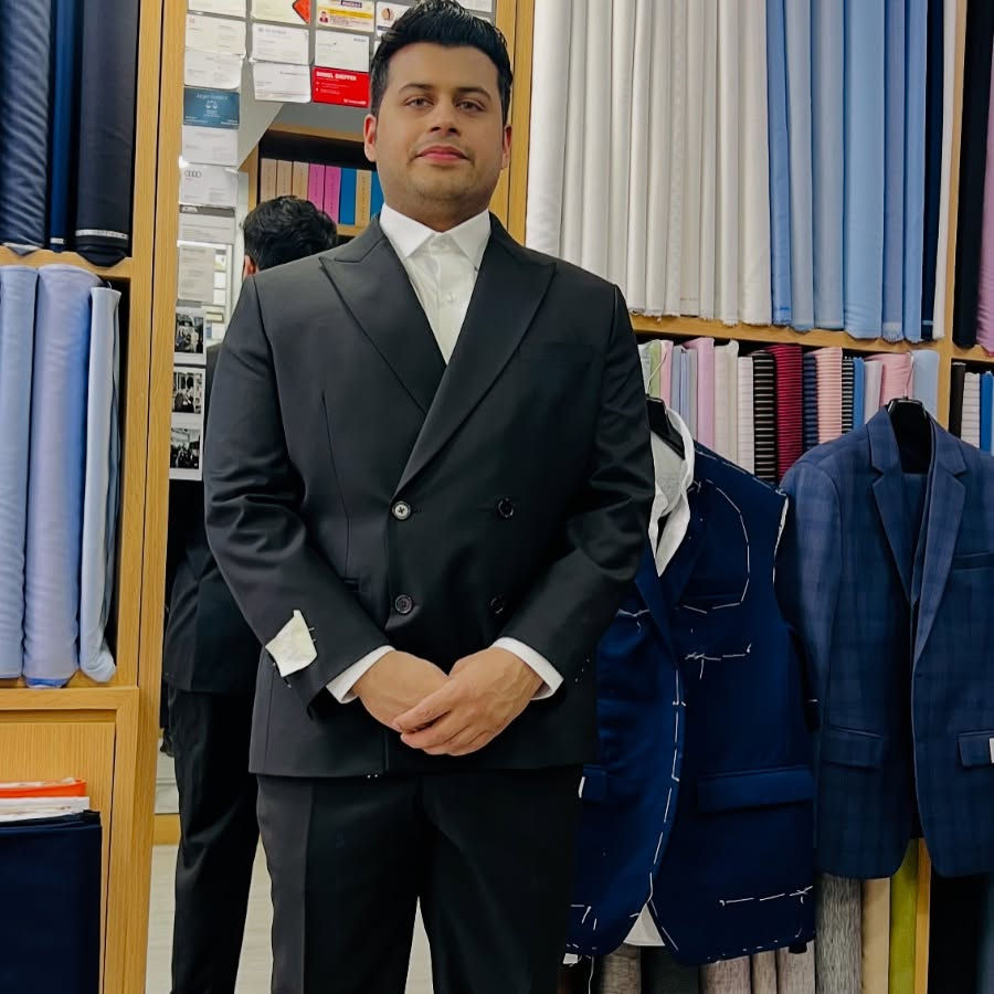 Double breasted suit