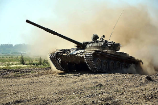 STRAGE A PORDENONE: CARRO ARMATO DISTRUGGE UN POLLAIO