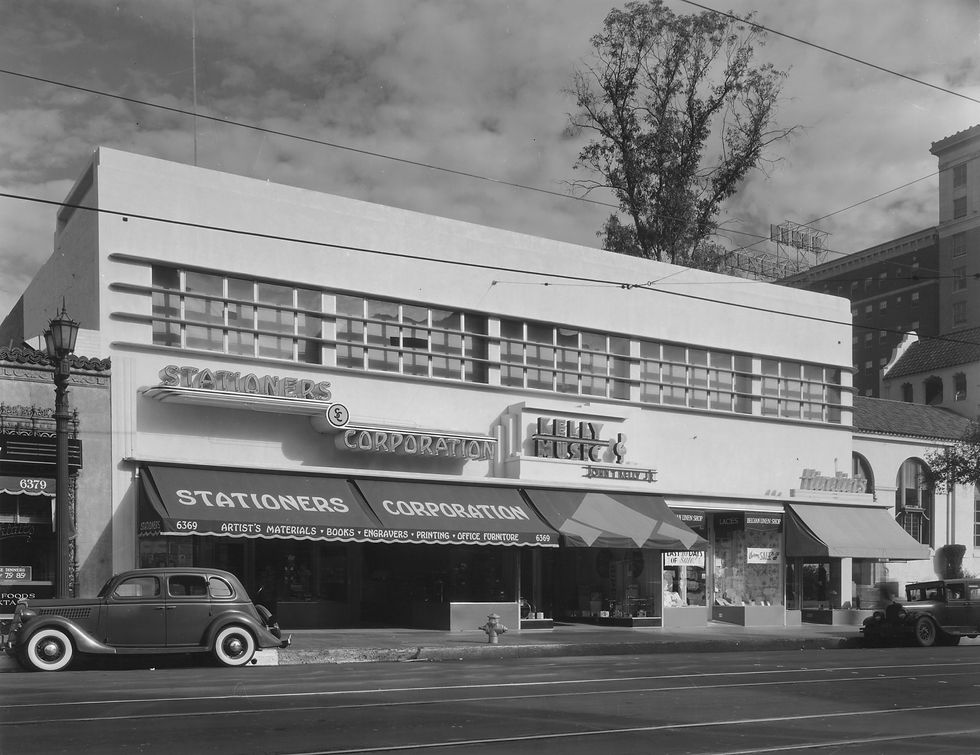 1935 Streamline Moderne