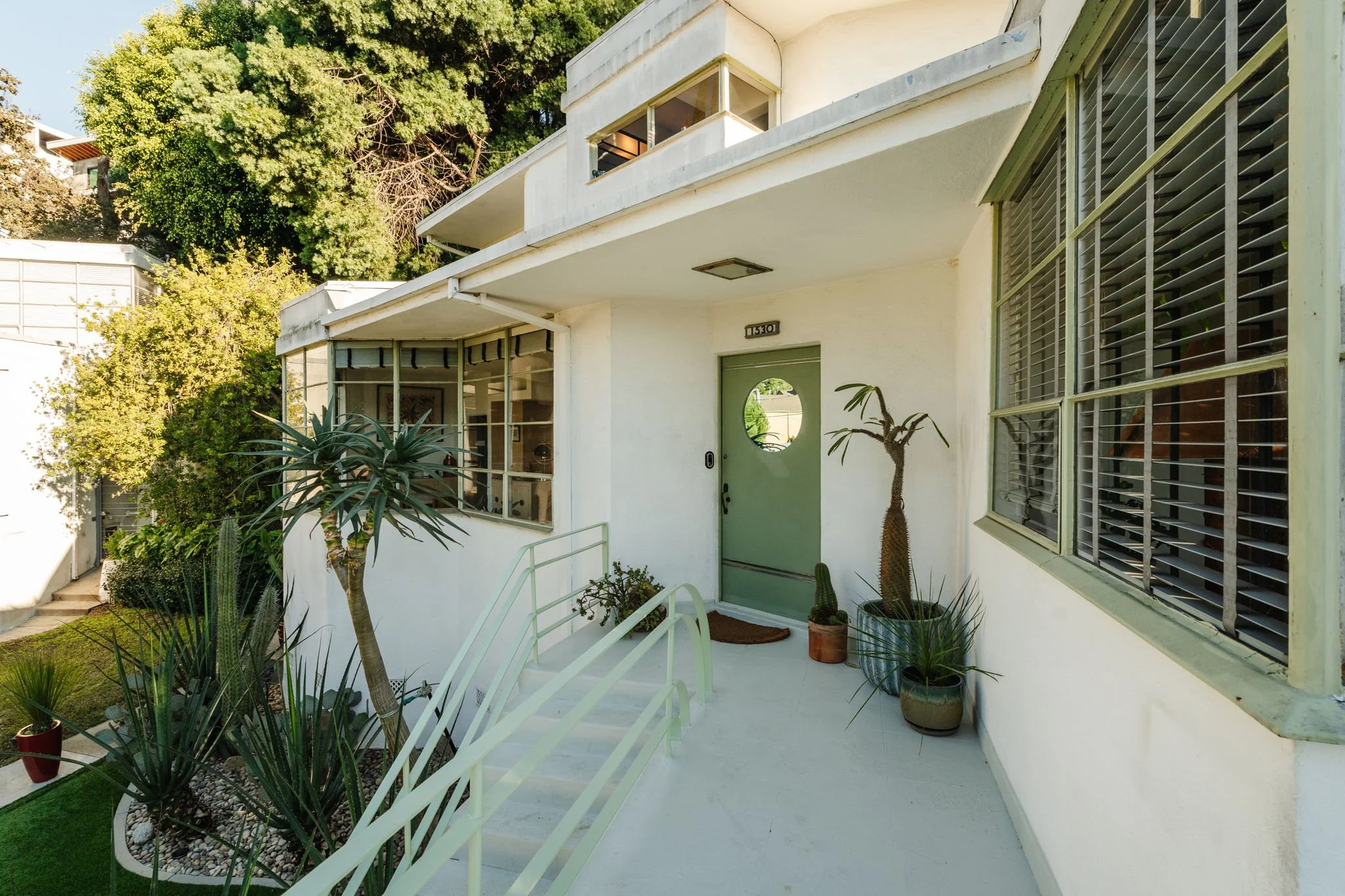 1530 Easterly entrance Skinner