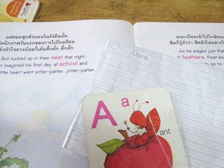 thai and English book for children