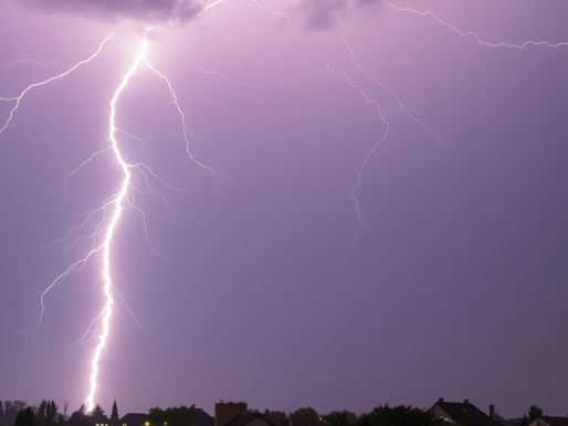 ⚠️ Gewitter-Alarm in Krefeld: Schwere Unwetterfront erreicht den Niederrhein
