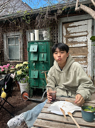 윤섭 옛날 카페 사진.jpg