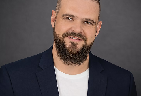 imgi_15_paul headshot.png
