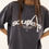 Miniatura: SCUFFERS- REMERA ICON