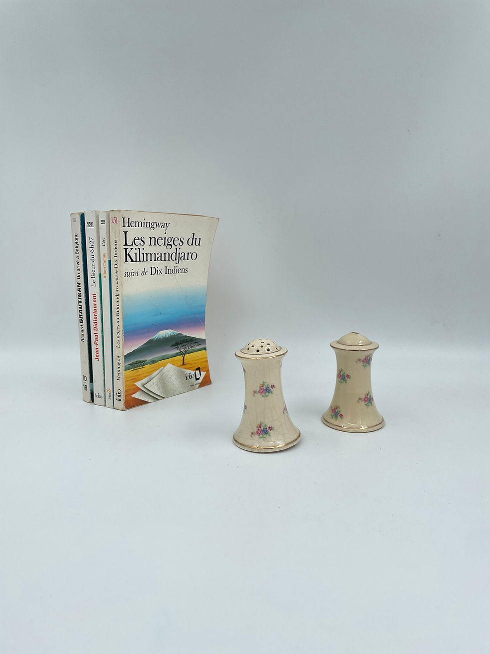 Salière et poivrière vintage en céramique