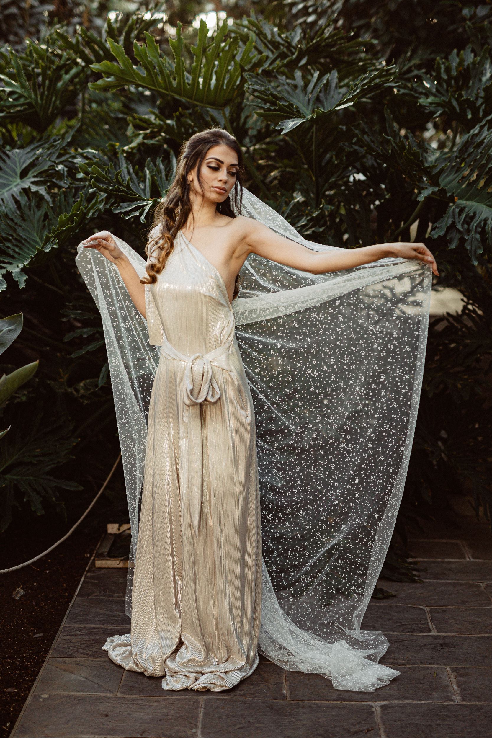 SNOWY | FLOCKED TULLE VEIL