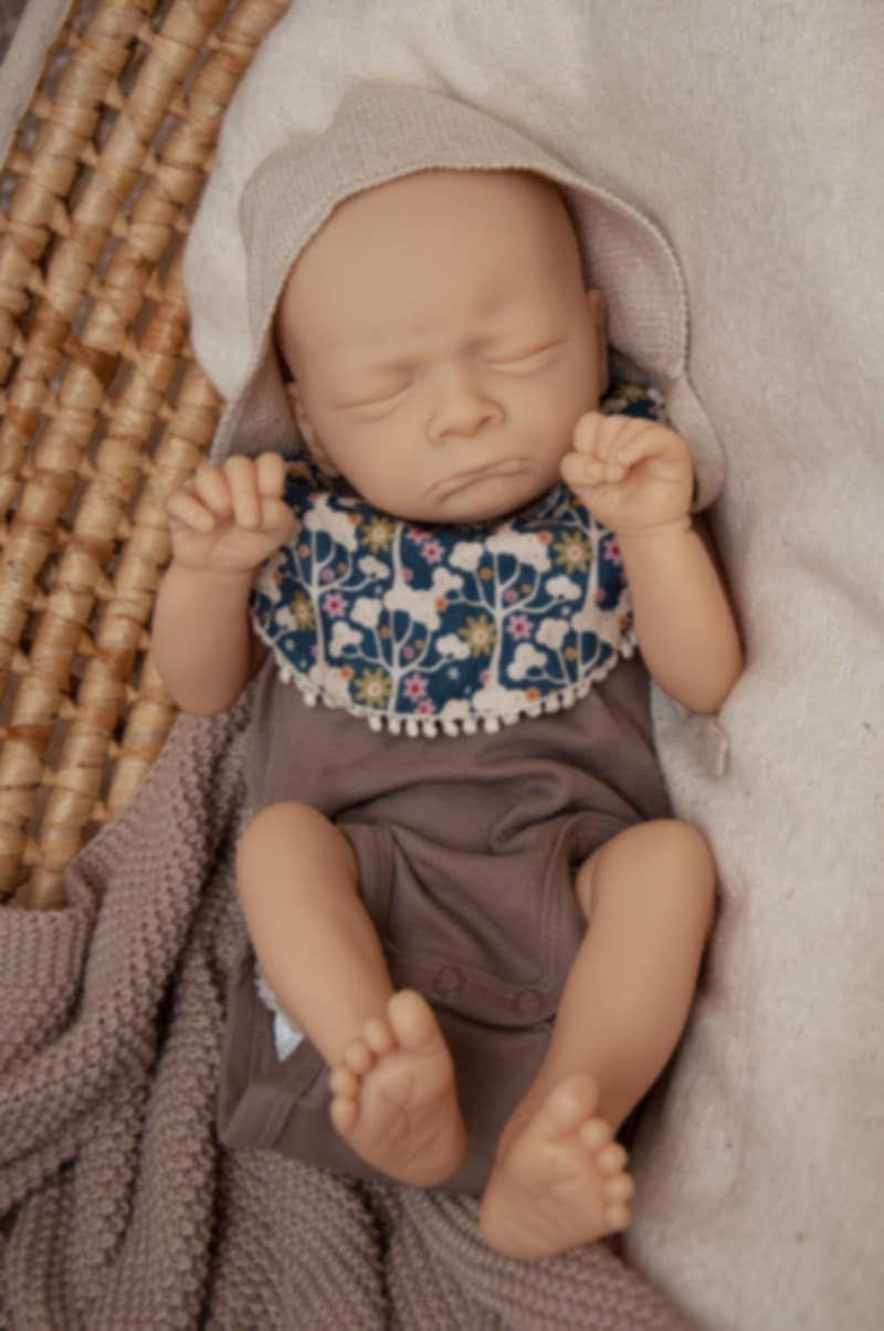 Thumbnail: Milan Doll Kit By Olga Auer LE1000-19"