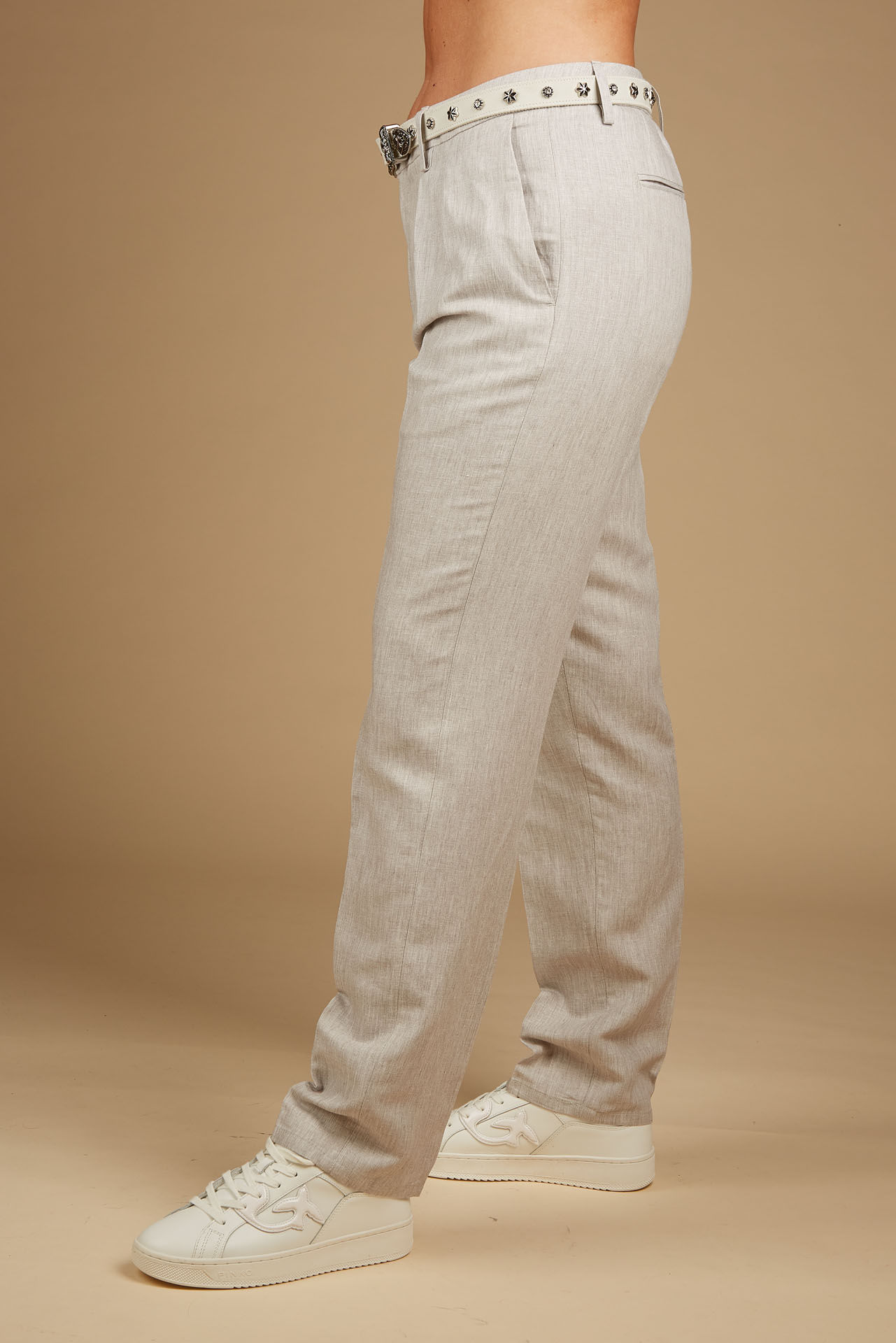 Pantaloni chino Carlie realizzati in lino e viscosa