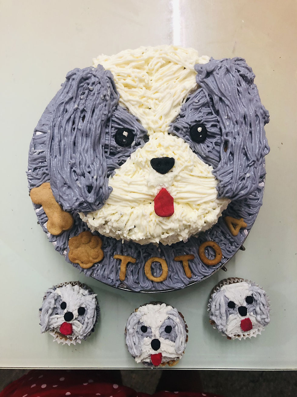 Breed special face cake ( veggie)