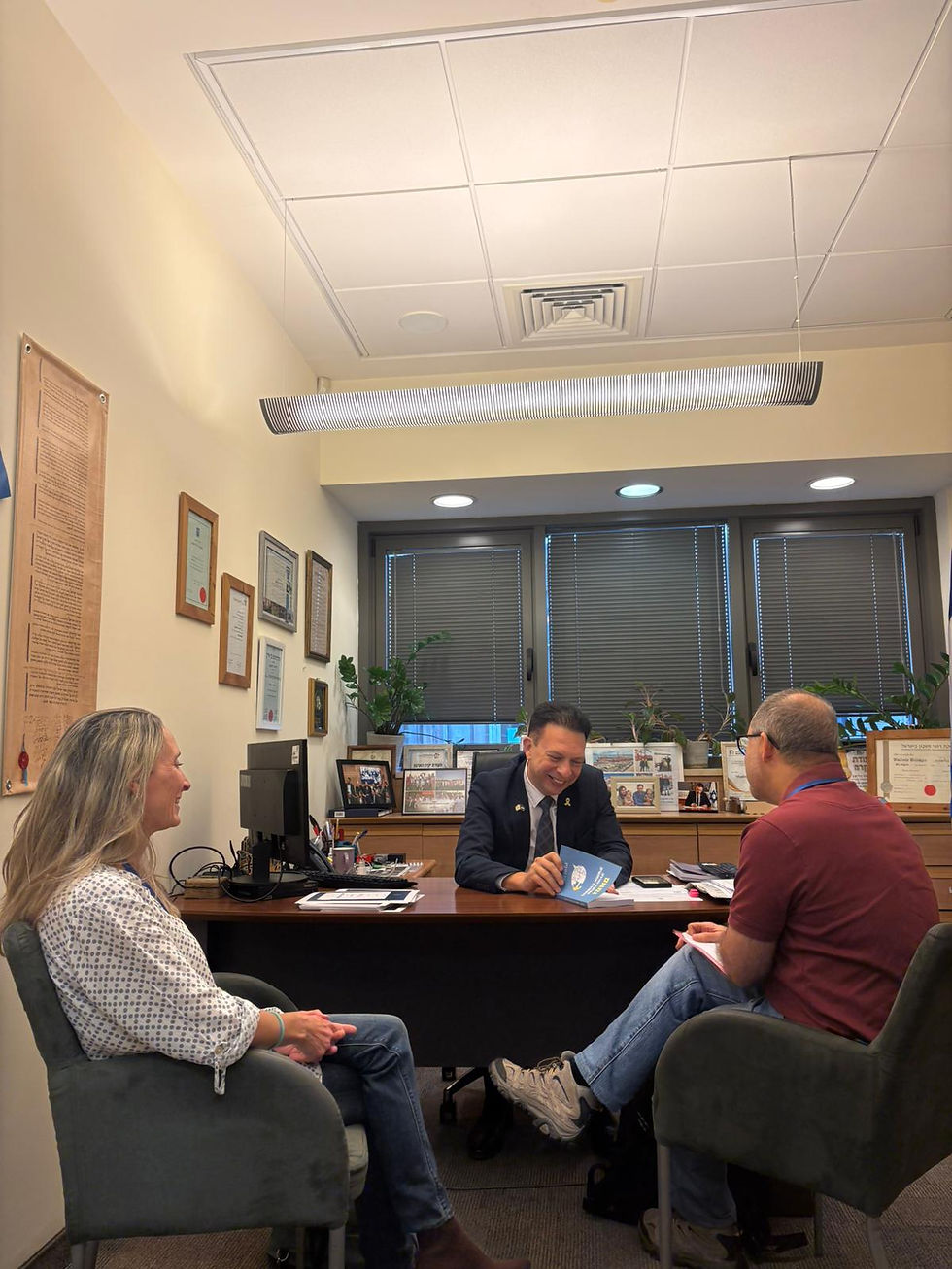 פגישת עבודה בכנסת
