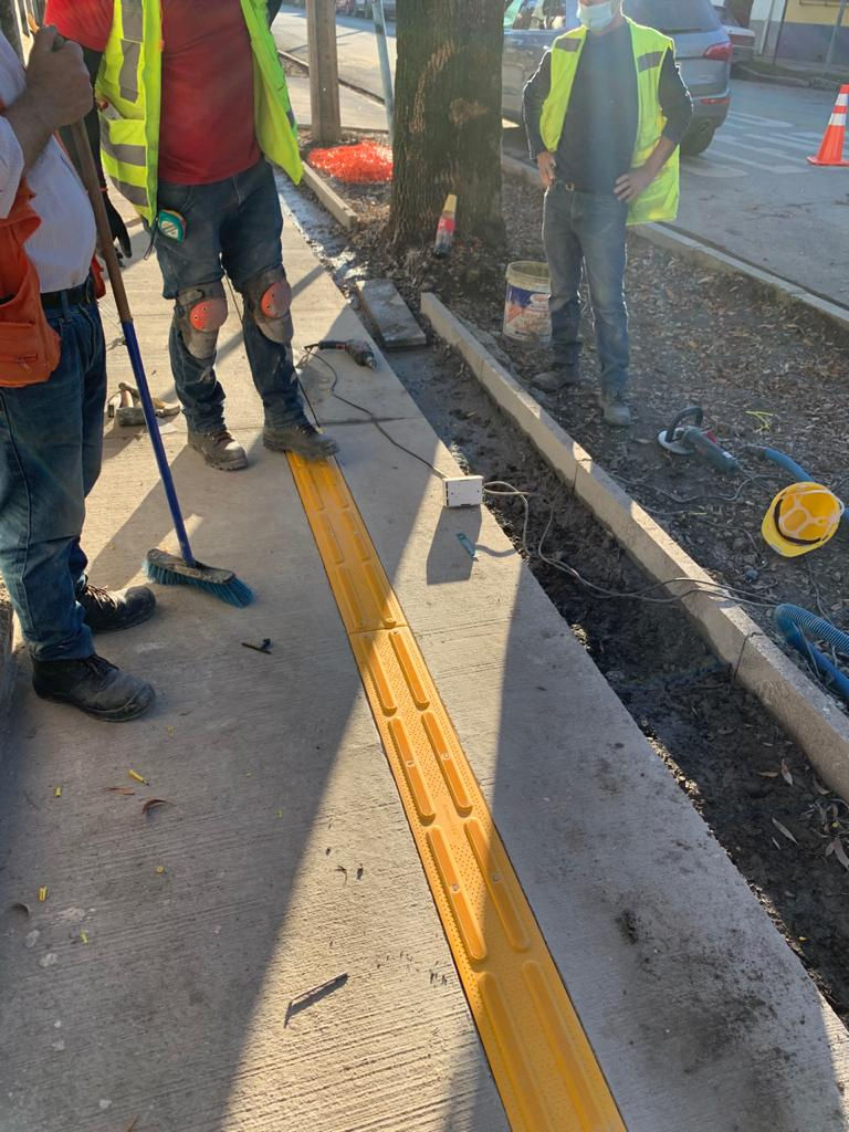 Miniatura: Armor-Tile | Panel Direccional | Aplicación Superficial | 152mm x 1220mm