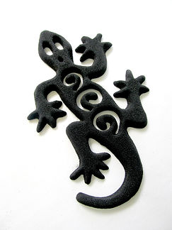 west coast gallery piha auckland art exhibition artist paddy bourke potter ceramicist black sand pottery
