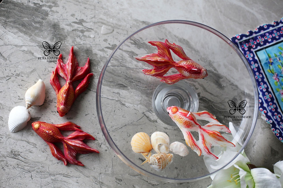 Thumbnail: Floating Goldfish Candle