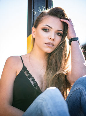 Winterthur Model Fotoshooting – Model in der Industrie